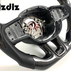 Volante de Fibra de Carbono Personalizado para <span class=keywords><strong>Volvo</strong></span> S40 S60 S80 S90 V40 V60 V70 V90 <span class=keywords><strong>XC40</strong></span> XC60 XC90 2012 <span class=keywords><strong>2013</strong></span> 2014 2015 2016 - Product Image 5