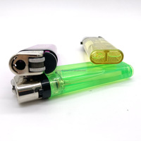 A01 Tendance Mode Briquet de poche jetable en plastique à allumage par pierre à feu et à gaz, Encendedores