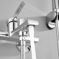 Ensemble de robinetterie de douche murale en laiton populaire avec douchette à main et kits de pommeaux de douche pour salle de bain