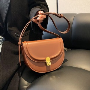 Retro and Versatile Bag for Women in 2025, a New Niche Design Single-<b>shoulder</b> Bag with a High-quality Crossbody Design for Women - Product Image 3