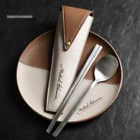 Ensemble cadeau d'affaires personnalisé en cuir PU avec cuillère, fourchette et baguettes coréennes en acier inoxydable