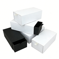 Boîtes cadeaux portables de luxe noires rigides et recyclables avec logo personnalisé, finition mate, gaufrage et revêtement UV