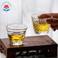 Usine en gros 70ml 2.5oz gravé moderne pas cher prix saké verre à liqueur ensemble de tasses