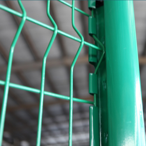 China Vervaardigt Gelast Gaas Hekwerk 3d Metaal Ijzer Vrij <span class=keywords><strong>Vinyl</strong></span> Bekleed Gaas Hekwerk Tuin 3d Driehoek Bocht Hek - Product Image 2