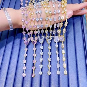 Collana Tennis con Cuore in Zirconia Cubica Rosa Ghiacciata, Placcata <span class=keywords><strong>Oro</strong></span>, con Pendente a Cuore per Gioielli da Donna - Product Image 4