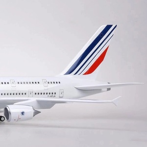Mô hình máy bay Airbus A380 củ<span class=keywords><strong>a</strong></span> Air France tỷ lệ 1/160, 46cm, làm bằng nhự<span class=keywords><strong>a</strong></span> đúc, có chân đáp - Product Image 6