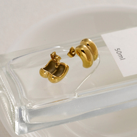 Liliflor Unique 18K Chapado en oro Acero inoxidable Vintage Doble capa Hollow Stud Ear Hipoalergénico Pendientes lisos E251812