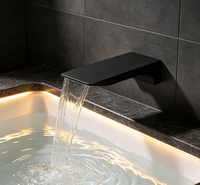 Robinet de baignoire mural HONGDEC moderne noir mat avec bec cascade long et plat pour salle de bain