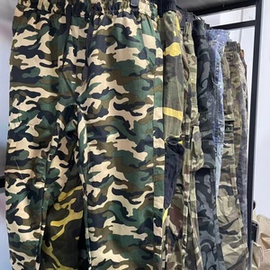 Ropa de Camuflaje de <span class=keywords><strong>Segunda</strong></span> <span class=keywords><strong>Mano</strong></span> en Venta al Por Mayor a Precio Económico, Cantidad Mínima de Pedido 45 Kilogramos, Ropa Usada de Tienda de <span class=keywords><strong>Segunda</strong></span> <span class=keywords><strong>Mano</strong></span> - Product Image 3