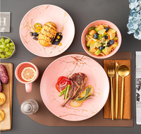 Service de vaisselle moderne en porcelaine marbrée rose poudré, écologique, compatible micro-ondes, sans BPA, 16 pièces (assiettes, bols, tasses) – Collection Luxe pour la cuisine