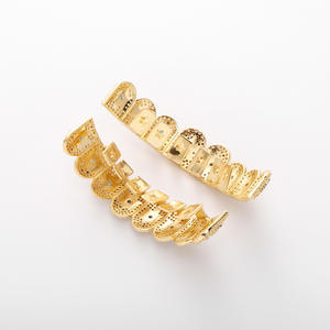 ชุดตะแกรงฟันฮิปฮอปเย็นบลูส์ลดกระหน่ำสีน้ำเงินประดับเพชร CZ Star อินเทรนด์ตะแกรงฟันผู้ชาย - Product Image 5