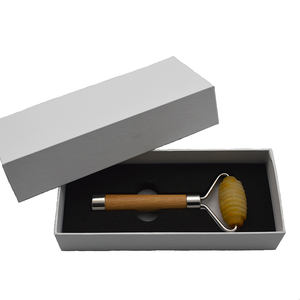 Nuovo Rullo <span class=keywords><strong>di</strong></span> <span class=keywords><strong>Giada</strong></span> in Quarzo Rosa e <span class=keywords><strong>Gua</strong></span> <span class=keywords><strong>Sha</strong></span> in Legno, Strumento Naturale per Massaggi Corpo e Viso, Kit per la Cura della Salute e il Benessere - Product Image 6