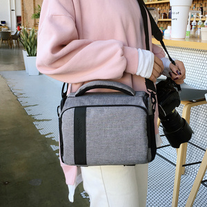 2025 biểu tượng tùy chỉnh chuyên nghiệp bảo vệ chất lượng cao Sling Crossbody Túi máy ảnh du lịch với 2 ngăn - Product Image 1