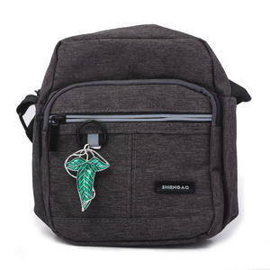 Periferia Loren spilla foglia d'albero spilla elfica principe foglie verdi corpetto donna distintivo alla moda zaino accessori di stoffa - Product Image 3