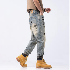 Jeans en denim délavé rétro de rue de printemps avec logo personnalisé pour hommes <span class=keywords><strong>jean</strong></span> droit imprimé d'étoiles - Product Image 2