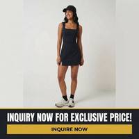 Robe de sport noire à col carré pour femme avec fente latérale et poches, sans manches, personnalisable avec logo, fabrication OEM pour vêtements de sport