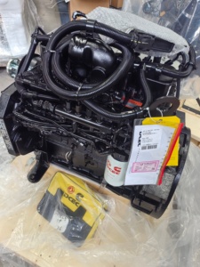 Ensemble <span class=keywords><strong>moteur</strong></span> <span class=keywords><strong>diesel</strong></span> 110HP 81kW/2200rpm QSB3.9-C110-30 avec turbocompresseur et alternateur <span class=keywords><strong>pour</strong></span> excavatrice et chargeuse - Product Image 2