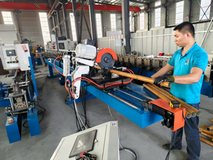 Machine de formage de tubes ronds et carrés en acier galvanisé <span class=keywords><strong>pour</strong></span> <span class=keywords><strong>la</strong></span> fabrication de tuyaux de drainage et de gouttières, machine de formage de tubes à joint de blocage/soudure - Product Image 6