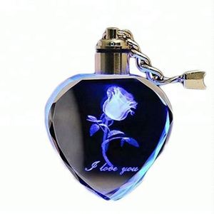 Porte-clés photo en verre gravé au laser 3D personnalisé / Porte-clés en cristal LED - Product Image 1