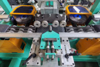 Machine d'embossage à grainage sur 3 côtés WPC pour panneaux muraux