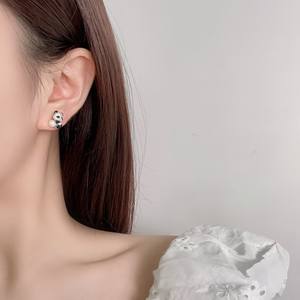 Pendientes de Panda Lindos y a la Moda, Plata de Ley 925, Pendientes Asimétricos para Mujer - Product Image 2