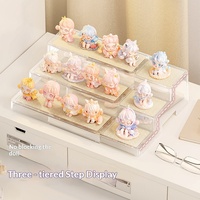 Étagère de rangement moderne et simple à trois niveaux, réglable et rétractable, en plastique PET, pour le rangement et la présentation de figurines Blind Box sur bureau