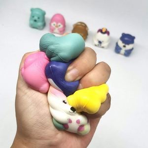 Caja Sorpresa Personalizada con Lindos Squishies de Cabeza de Caballo de Dibujos Animados, Mini Juguetes de PU de Rebote Lento para Aliviar el Estrés - Product Image 4