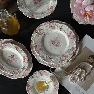 <span class=keywords><strong>Set</strong></span> di <span class=keywords><strong>Piatti</strong></span> in Porcellana con Stampa Floreale <span class=keywords><strong>Rosa</strong></span> Europea, <span class=keywords><strong>Set</strong></span> di Tazze e <span class=keywords><strong>Piatti</strong></span> Vintage in Rilievo per Servizio da Tavola Matrimoniale - Product Image 2