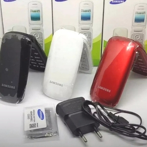 <span class=keywords><strong>Cellulare</strong></span> di seconda mano per <span class=keywords><strong>SAMSUNG</strong></span> E1272 (versione 2013) usato 2g dual-sim card <span class=keywords><strong>tastiera</strong></span> a buon mercato originale flip feature <span class=keywords><strong>cellulare</strong></span> - Product Image 6
