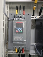 Armoire de distribution d'énergie basse tension, armoire de commande de moteur, panneau de commande électrique MCC, appareillage de distribution basse tension, panneau de distribution