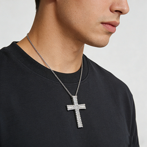 สร้อยคอจี้รูปกางเขนแบบคลาสสิก ชุบทองคำขาว 10K/14K/18K ประดับเพชร CVD ผลิตในห้องปฏิบัติการ ของขวัญสำหรับโอกาสพิเศษ - Product Image 4