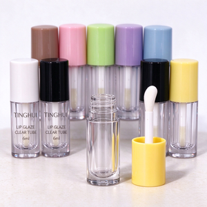 Botella vacía de brillo labial de 6 ml con aplicador de cepillo suave, envase transparente de plástico para brillo labial para maquillaje. - Product Image 1