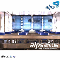 Machine de remplissage d'eau pure de 5 gallons à faible consommation, structure énergétique optimisée, réduction des coûts opérationnels pour les propriétaires de usines d'eau