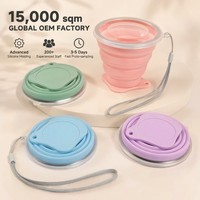 Mug de voyage pliable moderne en silicone avec couvercle et cordon, qualité alimentaire sans BPA, compatible lave-vaisselle et micro-ondes, format de poche, pliable