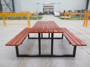 Nhà Máy Tùy Chỉnh Nhà Hàng Kim Loại Ngoài Trời Bàn Ăn Tối Và Ghế Đặt Gỗ Tếch Sân Vườn Băng Ghế Dự Bị Bên Ngoài Dã Ngoại Bảng Băng Ghế Dự Bị - Product Image 2