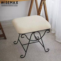 WISEMAX FURNITURE - Petit pouf et tabouret de coiffeuse en tissu velours moderne et métal - Meubles de maison durables pour la chambre à coucher et le salon