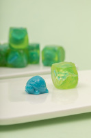 Nouvelle Boîte Mystère de Bonbons Gélifiés Fruitées Pelables en Forme de Cube, 10 Saveurs à l'Intérieur, Bonbons Gélifiés à Peler Certifiés Halal, Multicolores, Fabrication OEM