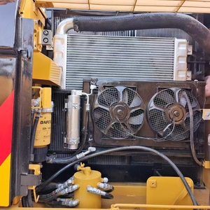 Excavatrice CAT 320D2L d'occasion de haute qualité, engin de terrassement de 20 tonnes en bon état, machine très demandée, prête à être expédiée - Product Image 6