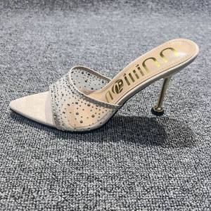 Mules à bout ouvert de créateur, sandales à talon en maille, pantoufles tendance, talons pour femmes Printemps-Été 2025 - Product Image 4