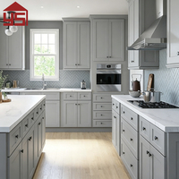 Armoires de cuisine classiques de luxe en bois massif gris mat, prêtes à assembler (RTA), avec service de conception 3D gratuit pour projets de villas