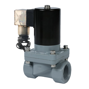 Válvula solenoide magnética de 1/2 pulgada normalmente cerrada de UPVC/CPVC con brida de rosca NPT para ácido sulfúrico y álcali - Product Image 4