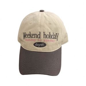 Gorra de Béisbol Ajustada y Versátil para Mujer, con Visera Ancha Curvada, Efecto Adelgazante en el Rostro, Logotipo Personalizado, Hebilla Metálica, Gorras de Tela - Product Image 1
