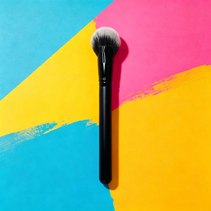 Ensemble de 6 pinceaux de maquillage synthétiques vegan noirs avec logo personnalisé, pinceau correcteur, pinceau illuminateur, kit de pinceaux de beauté pour le visage - Product Image 4