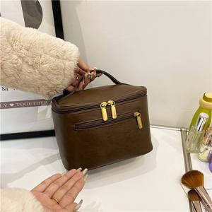 Fashion Hand Cosmetic <b>Bag</b> Large Capacity Cosmetic Storage Handbag Convenient <b>Wash</b> <b>Bag</b> <b>Travel</b> Ladies Cosmetic <b>Bag</b> <b>for</b> Women - Product Image 2