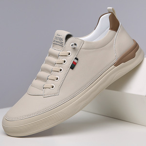 รองเท้าโลฟเฟอร์หนังผู้ชาย พื้นนุ่ม ส้นเตี้ย พื้นยาง สไตล์อังกฤษ แบบสวม ใส่สบาย ผลิตที่เหวินโจว เจ้อเจียง - Product Image 1