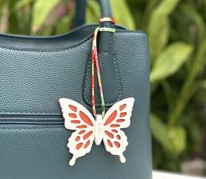 Llavero de Cuero con Mariposa Colorida y Creativa, Moda 2025, Colgante de Animal con Cuerda de Algodón para Bolso - Product Image 5