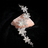 Chaîne de tête entièrement sertie de diamants, pétales scintillants en argent, accessoire de cheveux de mariée, coiffe de mariage de luxe léger à la française