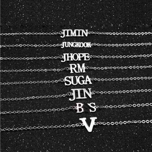 Bracciale a catena in acciaio al titanio con lettere KPOP <span class=keywords><strong>TAEHYUNG</strong></span> JUNGKOOK RM JIMIN J-HOPE SUGA JIN, accessorio gioiello da polso, regalo di compleanno per i fan - Product Image 1