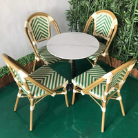 Chaise de salle à manger d'extérieur en rotin blanc, plastique, bois et aluminium pour mobilier de jardin et ensemble de café en plein air, idéale pour le dropshipping