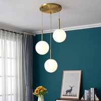 Lustre de restaurant à trois têtes de style nordique, design moderne et minimaliste, suspension planétaire en forme de haricot magique, LED dorée
